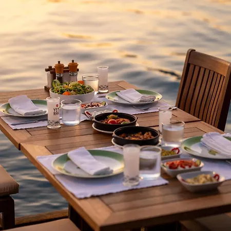 Hotell Loryma Luxury 3*