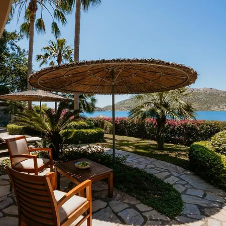 Hotell Loryma Luxury