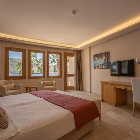 Hotel Loryma Luxury 3*