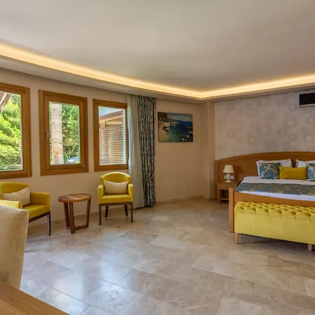 Hotel Loryma Luxury