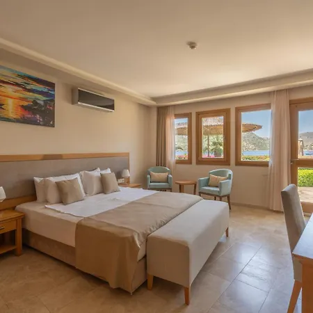 Loryma Luxury 3*
