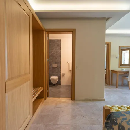 Loryma Luxury 3*
